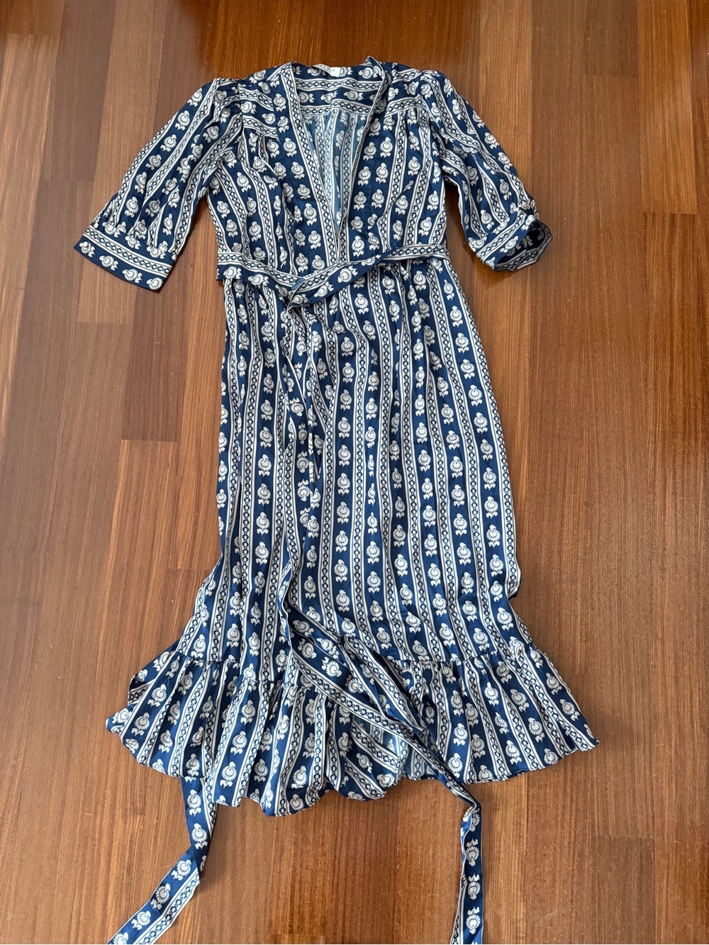 Sandro Enrika Silk Tie Waist Dress - Picture 3 of 5